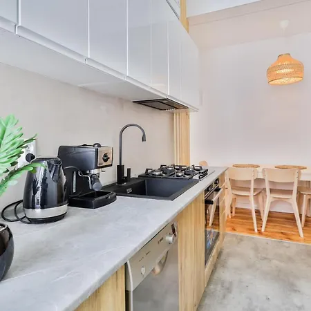 City Centre, 774 Apartment *